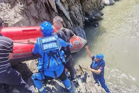 四川金川一驻村干部坠河失联多日 救援人员：地势复杂，救援难度较大图片