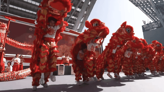 跟着醒狮去旅行！肥娟夫妇在线“摇人”！