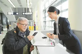 144种语言实时互译 让你秒变语言大师 福田口岸惊现“沟通神器”图片