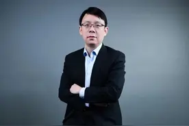 陆家嘴国泰人寿总精算师周浩波：缓释利差损风险需要较长的过程，依靠投资利差以实现当期利润的经营思路将面临挑战图片