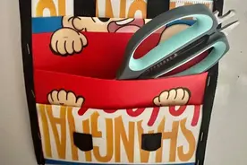 改造成收纳袋、泡脚桶……各种奶茶打包袋创意改造，年轻人热衷“变废为宝”图片