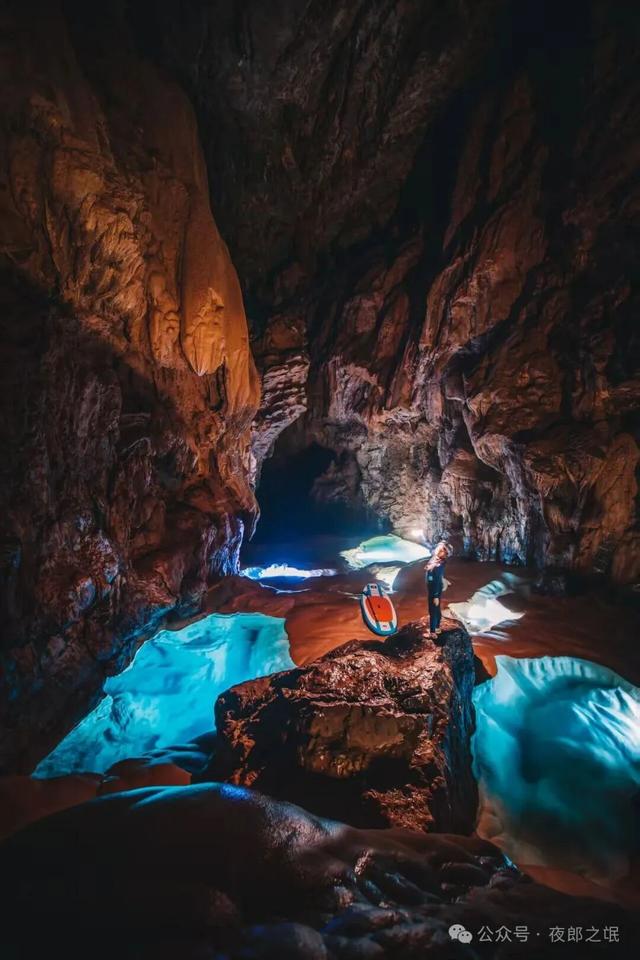 创新推出桨板探洞、蓝洞冥想等特色体验而走红  贵州清镇石龙洞旅游项目开发打造的启示