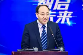 ‍如何培养人工智能时代的未来人才？方增泉：让青少年成为懂AI、善用AI的“数字公民”图片