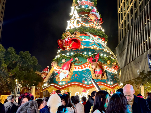 20米高！南京西路新打卡地来啦！46天“旋转狂欢”开启→丨静安“新”时尚