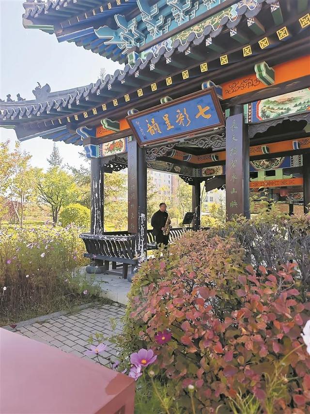 家乡展新颜 遍开幸福花