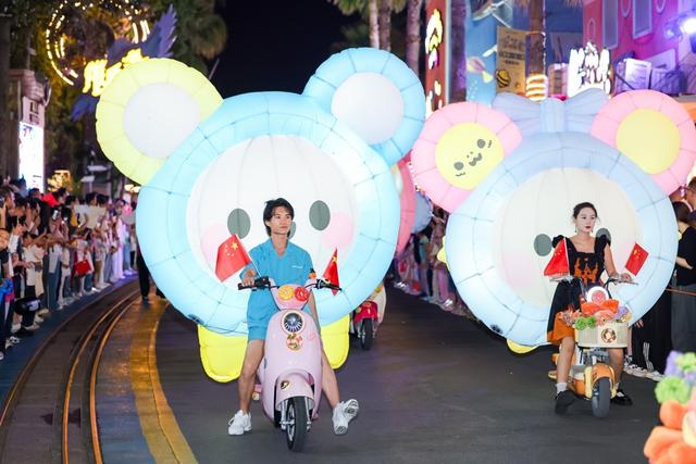 上海欢乐谷“街头红人节”燃动黄金周，湖南浏阳同款顶流烟花演绎中式浪漫