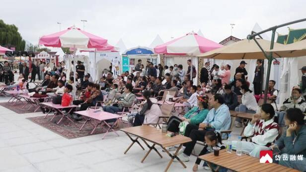 浪漫天平湖“一步一域” 环球市集亮相山东省泰安市