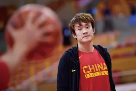 丁彦雨航：漫长的返航丨封面人物图片