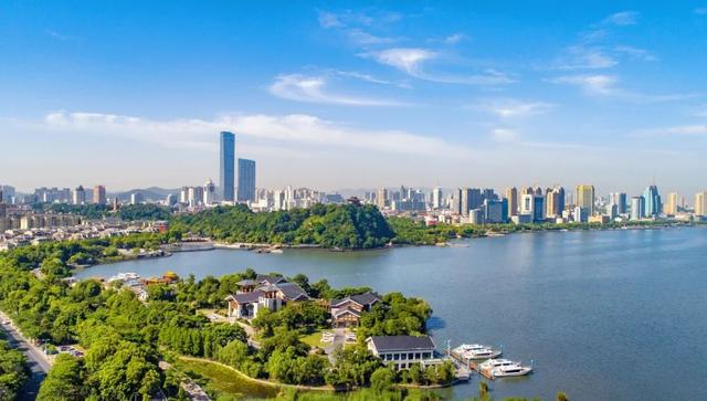 镇江VS南京：龙蟠江河会，诗证千秋雄