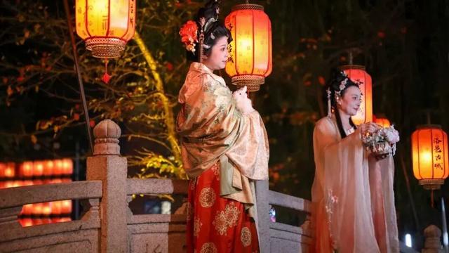 天呐，洛阳的这份「反差感」，绝了！