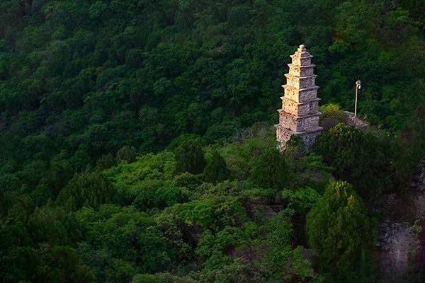 城市边缘的“野性保留地”！济南龙洞景区：探险家的乐园