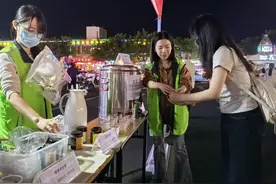 “健康夜市”再出摊，惠城龙丰便民服务项目再升级图片