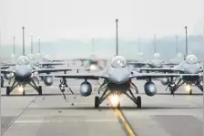 台购买的F-16V战机没带弹药、荚舱？台退将点明可能买不到全套图片
