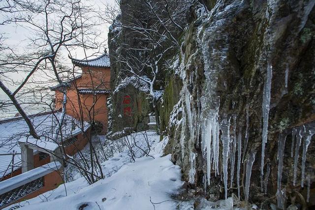 无锡有条石门路