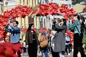 每周图片精选（12.14-12.20）| 澳门回归25周年、北京3号线开通、“雅思”组合完美收官图片