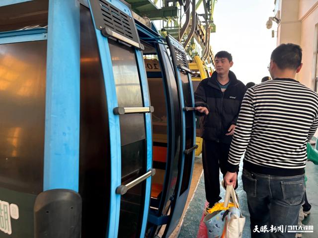 印江：暖阳映翠岭 赏景正当时