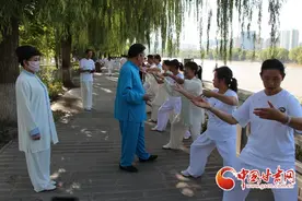 世界非遗太极拳传承人陈小旺首次来甘传艺授拳图片