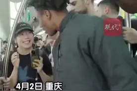 冲上热搜！美国“甲亢哥”被中国姑娘教育了！就因为这句话……图片