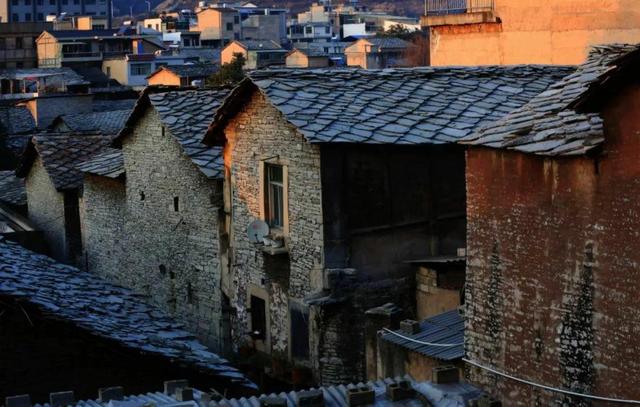 走进21℃的安顺，共赴“爽居”的诗意之约