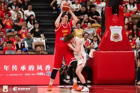 😈简直是大魔王？！张子宇出场时间最少9投8中降维打击砍16分！图片