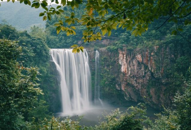 毛宁点赞的“宇宙之门”藏在毕节!这座城的山水会唱歌!