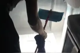 “提灯定损”成网络梗，租赁市场纠纷调处机制的建立需提速 | 时评图片