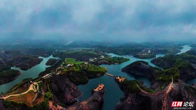 【每日一图@湖南】雾起高椅岭：闯入一场丹霞山水画的梦境时刻