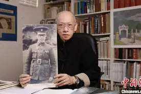 黄埔军校战场画师梁又铭之子：父亲用画笔展现中国空军英勇图片