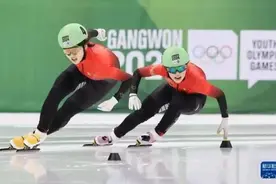 龙江小将杨婧茹再夺金牌！前两天她刚和队友把对手滑蒙圈了……图片