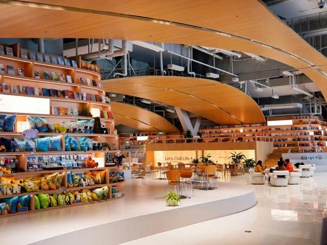 威海这两个过冬据点，看书看海治愈满分