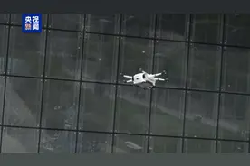 下单后“分钟达”！华中地区首次实现跨境商品无人机配送图片