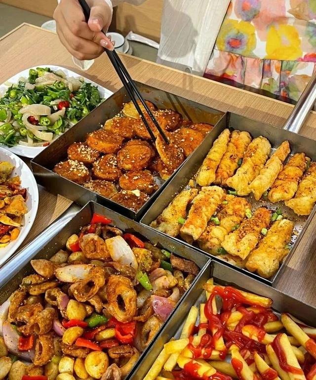 千万粉丝网红在青岛的逛吃攻略，太心动了！