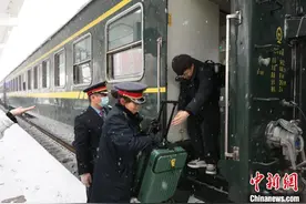 受降雪影响 大西高铁、郑太高铁部分列车晚点图片