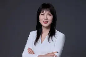 AI时代·AI自己｜值得买科技高级副总裁陈莹倩：AI会从专业工具变成生活标配，女性要拥抱变化图片