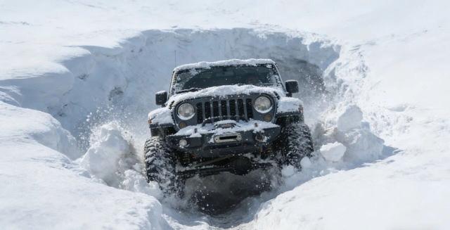 冬天的内蒙古是快乐星球吧！冰上漂移体验“速度与激情”，最高赢5万奖金……