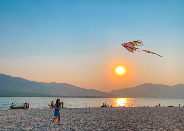 四月中下旬冲西昌！蓝花楹已绽，这份打卡攻略请收好