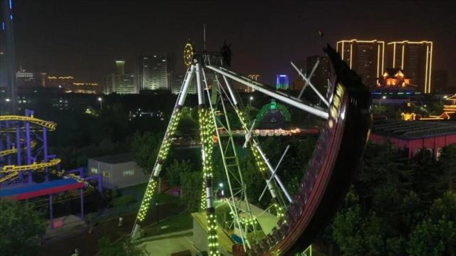 富华游乐园十一开夜场啦！价格更低、人更少、还无限次玩！