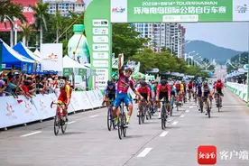 环岛赛“皇后赛段”收官 意大利克罗蒂克车队尼古拉斯夺赛段冠军图片