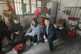 公证“零跑腿” 服务暖民心——剑河公证处为年迈行动不便人员提供公证上门服务图片