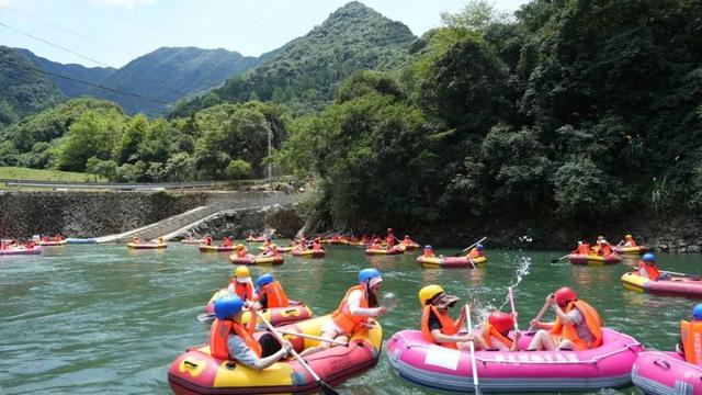 夏日体感17℃？！怕热的杭州人有福了！速来这里避暑！