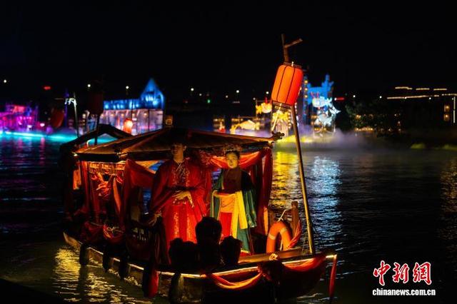 （活力中国调研行）浙江绍兴：吴越文化水上剧场激发夏日夜经济活力