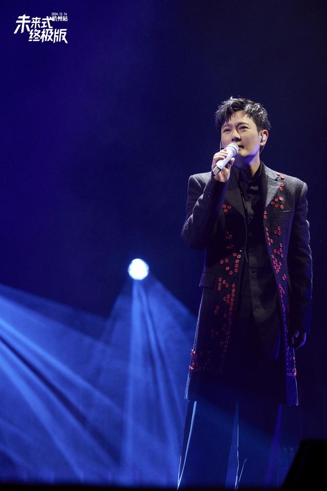 张信哲：我到了“讲述一些爱情之外”的人生阶段｜人物