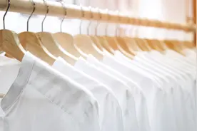 白衣服穿着穿着就黄了怎么办？教你3招搞定图片