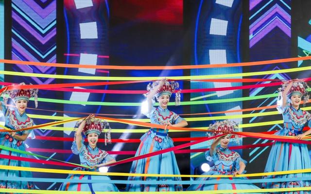 湖北恩施2025全国旅行商合作大会举行 向世界发出“文旅请柬”