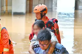 【组图】全力守护平安 直击梅州防汛抢险救灾图片
