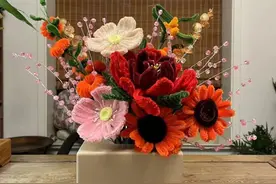 四季花卉“盛开”在一起？扭扭棒扭出美丽惊喜图片