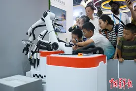 科技潮涌 青年行动图片