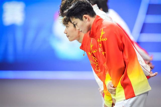 十五运跳水男团个人三米板：王宗源轻松锁定第一 郑九源位列第三