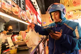 价格虚高、标准不明，餐饮打包费何时能规范？图片