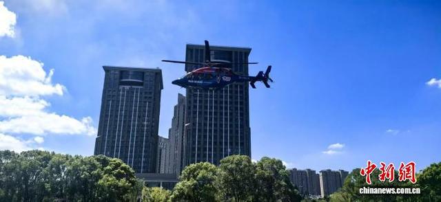 首条昆山直飞上海市中心城际低空航线正式开通